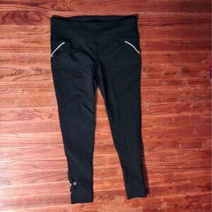 Athleta Relay Capris Leggings Black Women Size Medium Reflective Trim Activewear